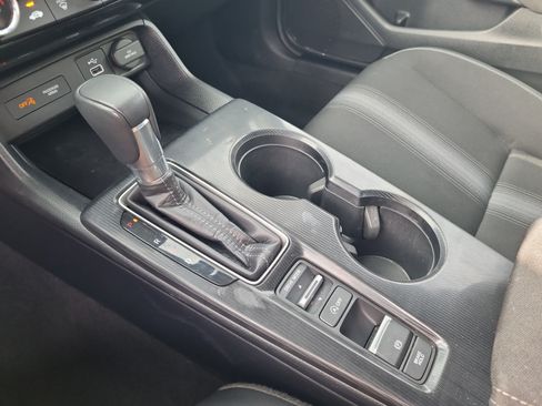 Used 2024 Honda Civic Sport image 26