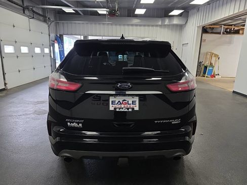 Used 2020 Ford Edge Titanium w/ Equipment Group 301A AWD/4WD image 10