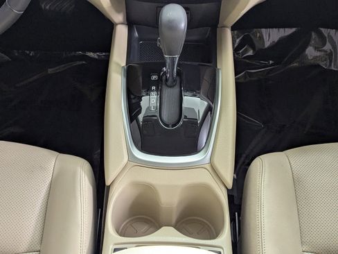 Used 2016 Nissan Rogue SL image 17