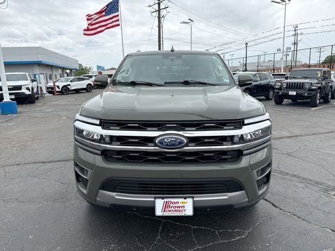 Used 2024 Ford Expedition Limited AWD/4WD image 31