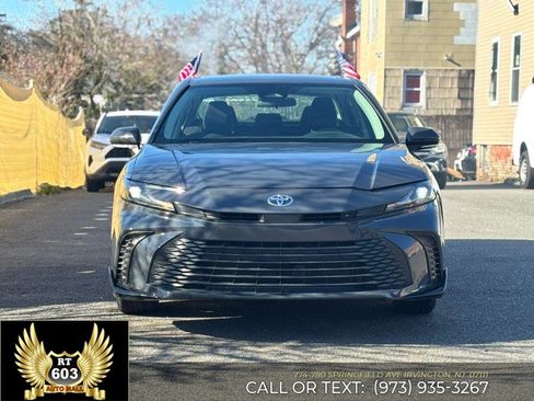 Used 2025 Toyota Camry LE image 2