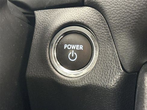 Certified 2025 Toyota RAV4 XLE image 21