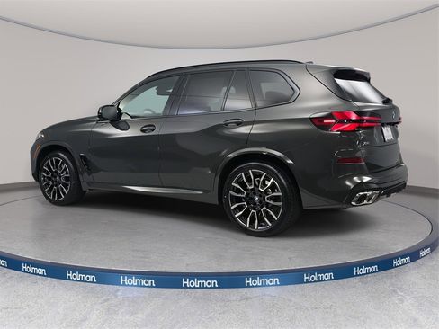 New 2026 BMW X5 M60i image 7