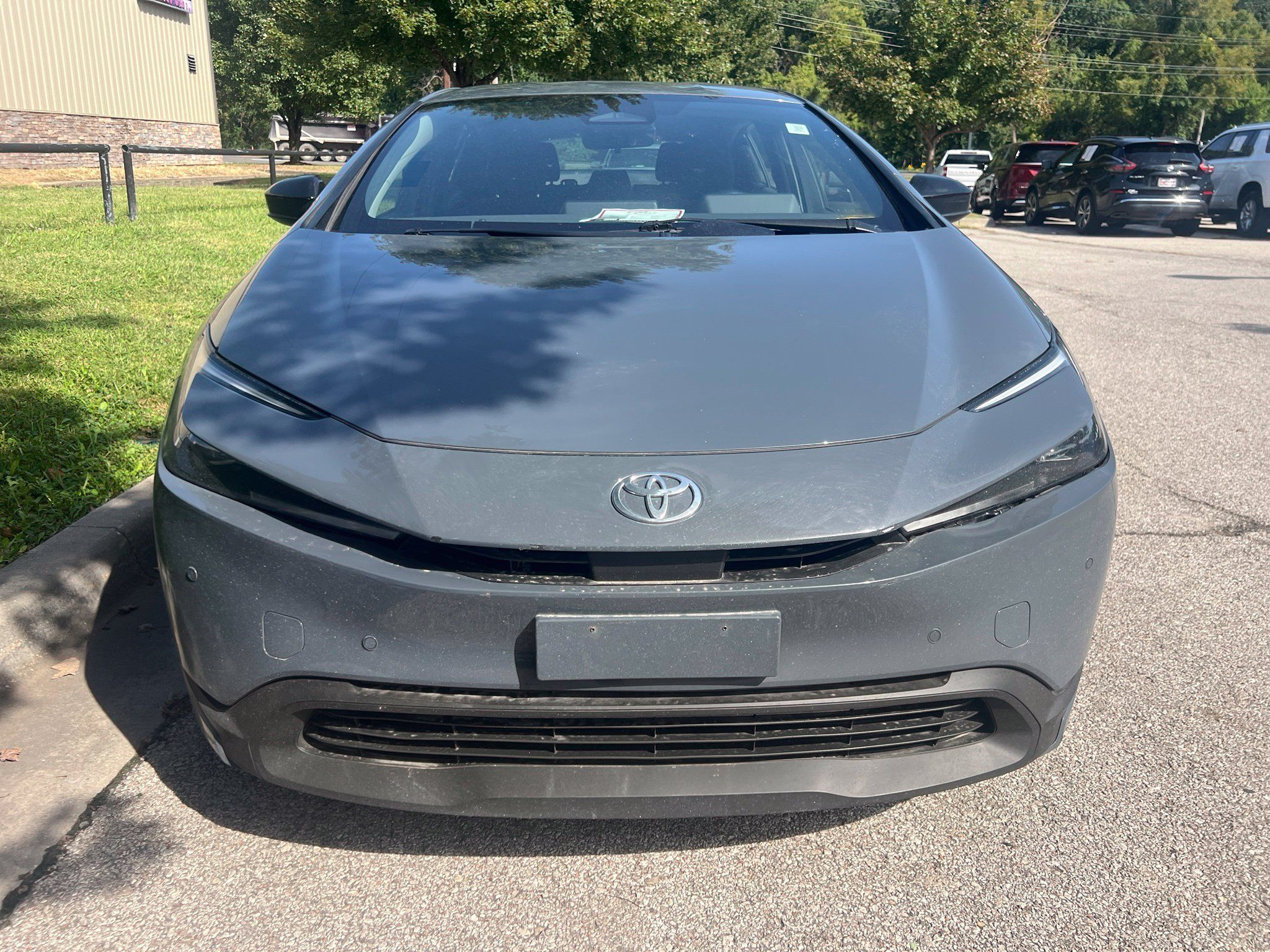 Used 2023 Toyota Prius LE FWD image 2