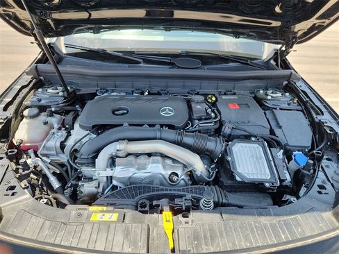 New 2025 Mercedes-Benz GLB 250 GLB 250 image 10