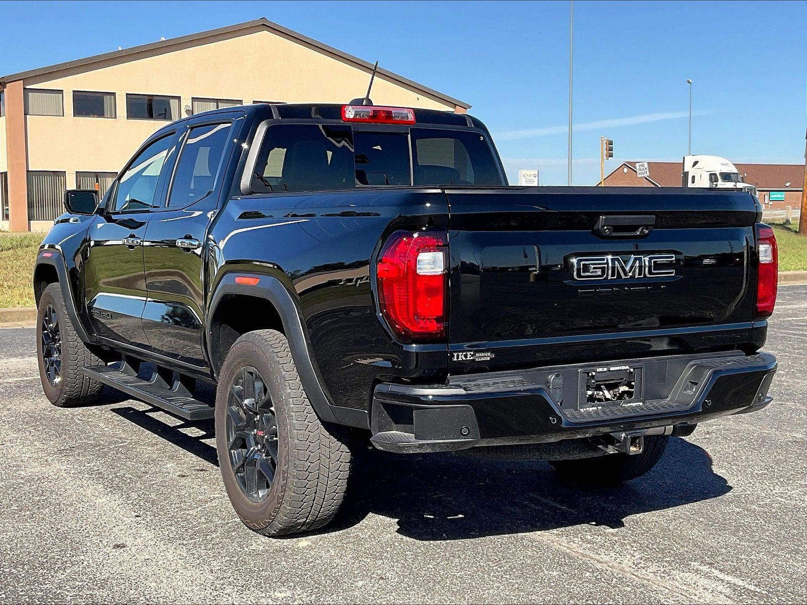 Used 2026 GMC Canyon Denali w/ LPO, Denali Black Edition AWD/4WD image 4