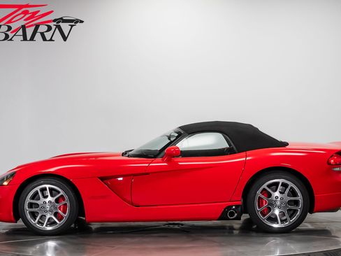 Used 2005 Dodge Viper SRT-10 RWD image 10