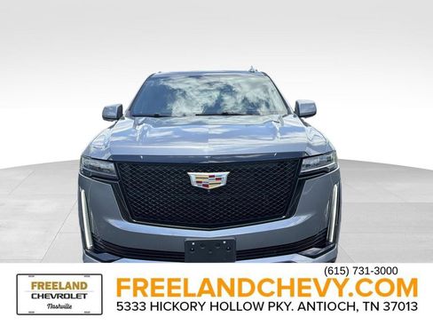 Used 2021 Cadillac Escalade Sport AWD/4WD image 9