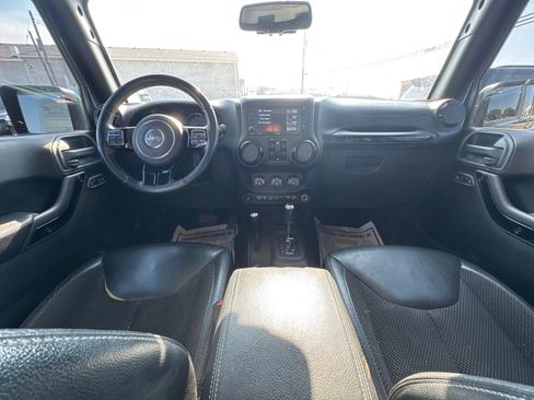 Used 2017 Jeep Wrangler Unlimited Sahara AWD/4WD image 21