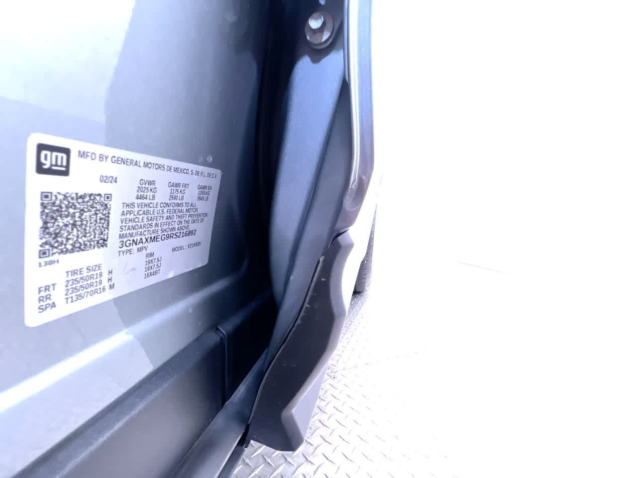 Used 2024 Chevrolet Equinox RS w/ LPO, Floor Liner Package FWD image 44