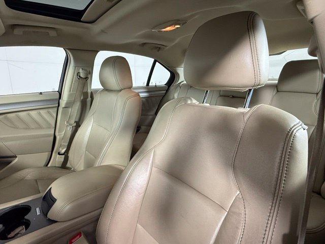 Used 2018 Ford Taurus SEL w/ Equipment Group 201A FWD image 6
