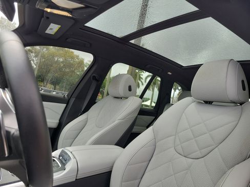 Used 2024 BMW X5 xDrive40i w/ M Sport Package image 23