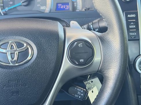 Used 2014 Toyota Camry SE FWD image 28