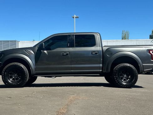 Used 2018 Ford F150 Raptor w/ Equipment Group 801A Mid AWD/4WD image 5