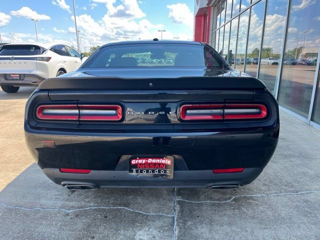 Used 2023 Dodge Challenger R/T RWD image 3