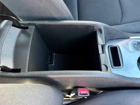 Used 2023 Chevrolet Malibu LT image 16