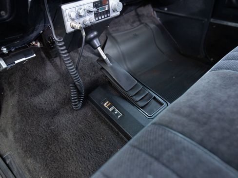 Used 1986 Chevrolet C/K Truck 2500 image 34