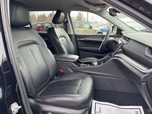 Used 2022 Jeep Grand Cherokee L Limited image 20