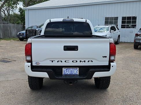 Used 2018 Toyota Tacoma TRD Sport w/ TRD Premium Sport Package image 42