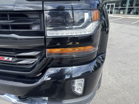 Used 2017 Chevrolet Silverado 1500 LT w/ All Star Edition AWD/4WD image 10