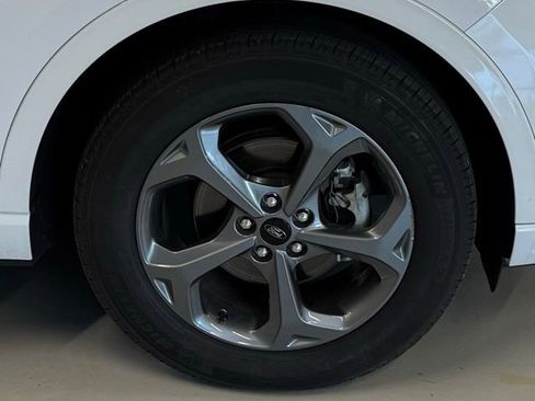 Used 2023 Ford Escape ST-Line AWD/4WD image 25