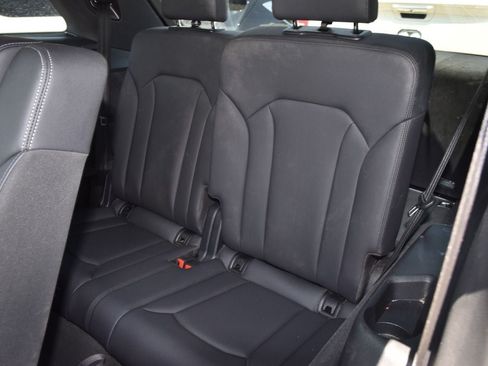 Used 2025 Audi Q7 3.0T Premium Plus AWD/4WD image 12