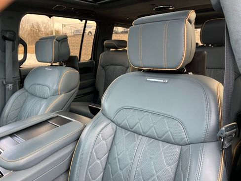 Used 2023 Jeep Grand Wagoneer Series III w/ Rear Seat Video Group 1 image 13