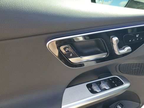 Certified 2025 Mercedes-Benz GLC 300 image 19