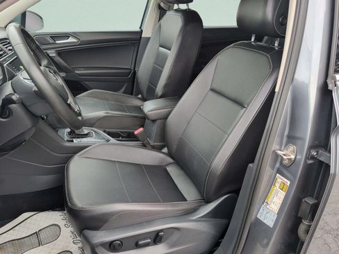 Used 2021 Volkswagen Tiguan SE FWD image 13