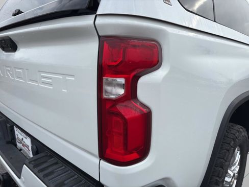 Used 2021 Chevrolet Silverado 2500 High Country w/ Z71 Off-Road Package image 39