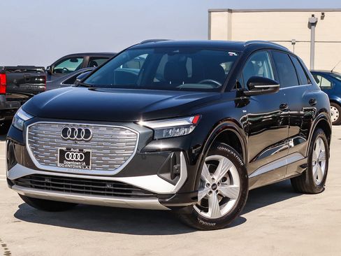 Used 2023 Audi Q4 e-tron Premium w/ Convenience Package AWD/4WD image 1