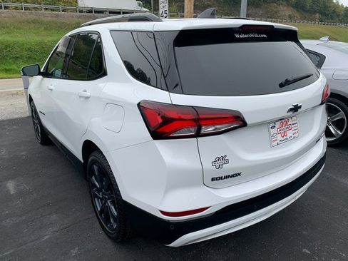 Used 2024 Chevrolet Equinox RS image 3