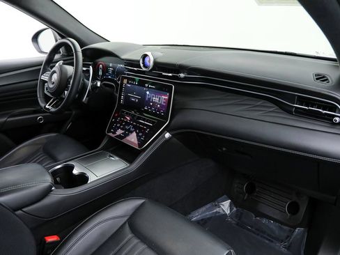 Certified 2023 Maserati Grecale Modena AWD/4WD image 11