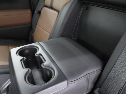 Used 2022 Chevrolet Silverado 3500 High Country w/ Safety Package II AWD/4WD image 46
