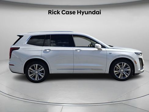 Used 2024 Cadillac XT6 Premium Luxury w/ Technology Package image 4