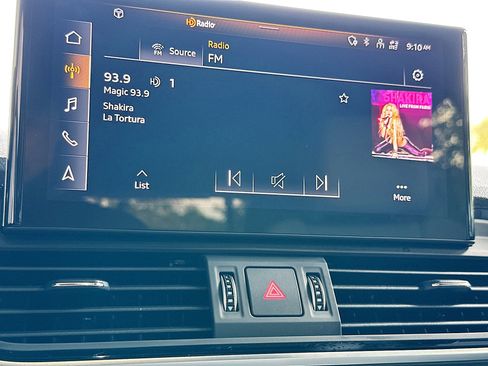 Used 2025 Audi Q5 2.0T Premium w/ Convenience Plus Package image 14