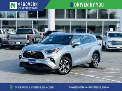 Used 2021 Toyota Highlander XLE