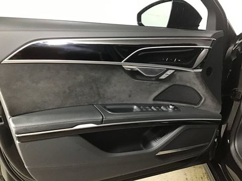 Used 2020 Audi S8 L w/ Full Leather Package AWD/4WD image 29
