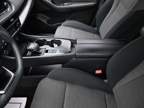 Used 2023 Nissan Rogue SV FWD image 26