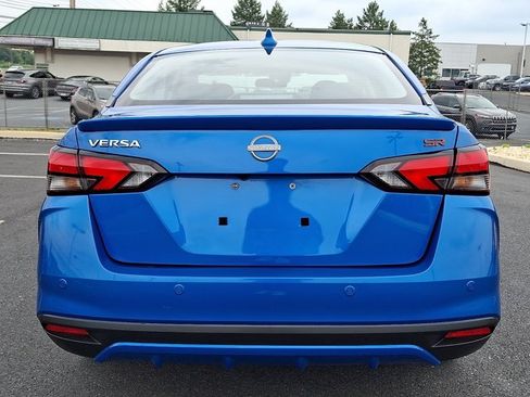 Used 2024 Nissan Versa SR FWD image 5