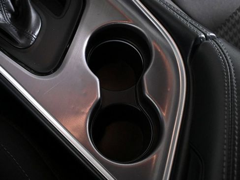 Used 2022 Dodge Challenger GT image 21