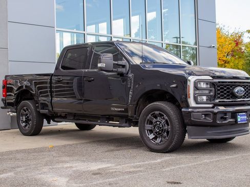 Used 2024 Ford F250 Lariat w/ Sport Appearance Package image 3