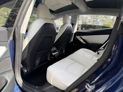 Used 2021 Tesla Model 3 Standard Range Plus image 30