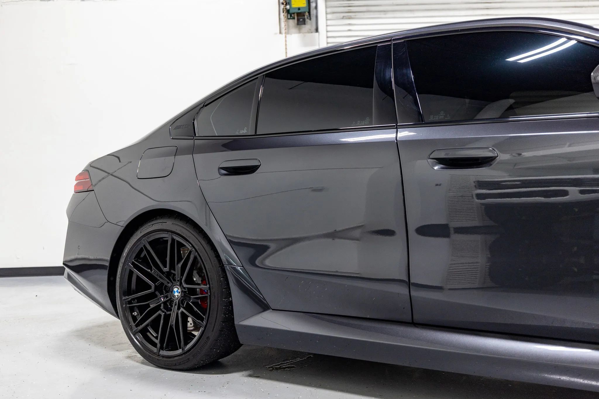 Used 2025 BMW M5 w/ Carbon Package AWD/4WD image 20