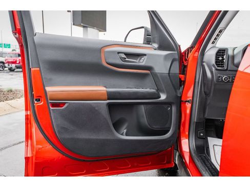 Used 2022 Ford Bronco Sport Outer Banks image 6