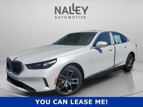 Used 2025 BMW i5 eDrive40i w/ Premium Package image 1