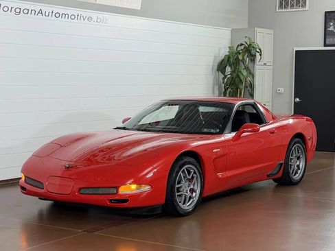 Used 2001 Chevrolet Corvette Z06 w/ Memory Pkg RWD image 7