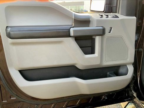 Used 2018 Ford F150 XLT w/ Equipment Group 302A Luxury image 20