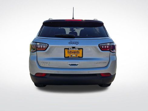 Used 2025 Jeep Compass Limited AWD/4WD image 4