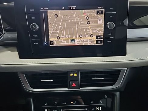 New 2026 Volkswagen Taos SEL image 32